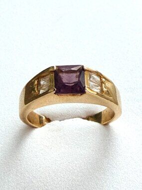 Gold Plated Princess Cut Purple Cubic Zirconia Statement Ring - Size 9 Features